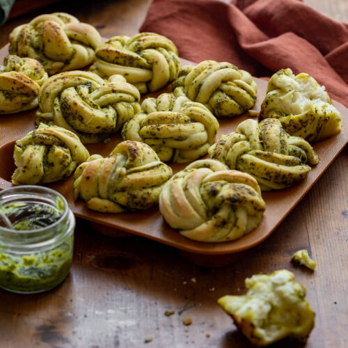 brioche salate al pesto