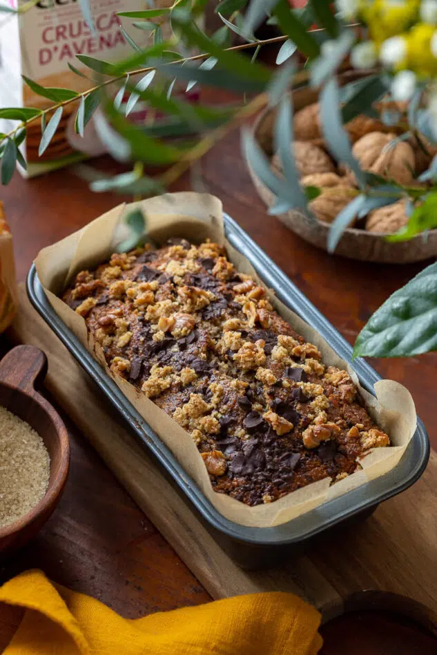 banana bread al cioccolato con noci e crusca d'avena