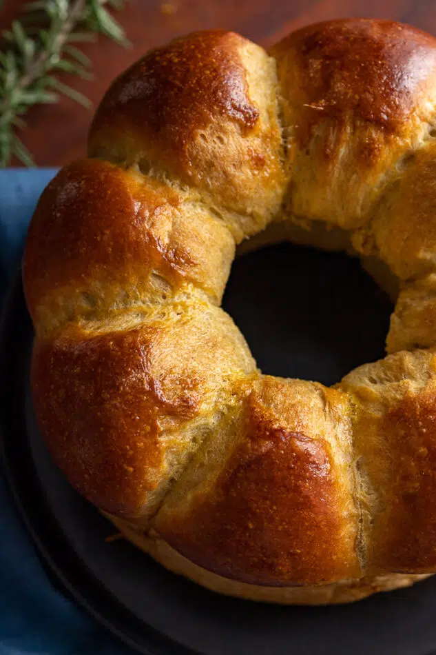 brioche all'olio extravergine miele e rosmarino